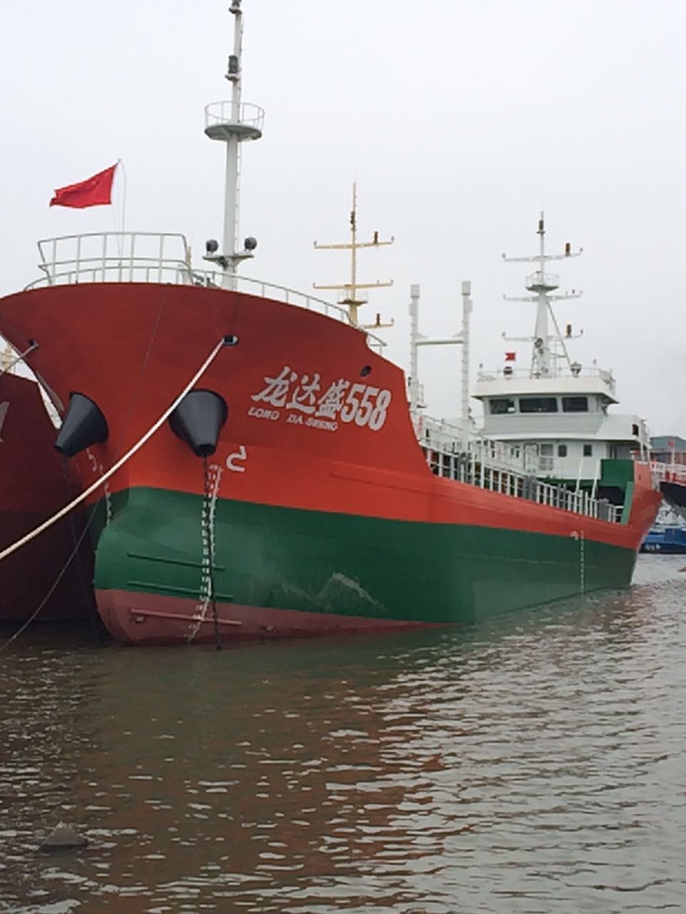 1000吨油船