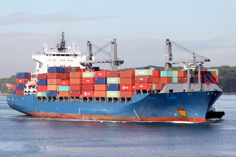 出售05年波兰造35780吨集装箱船
