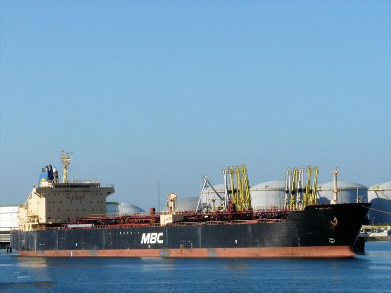 出售2艘99年韩国造46000吨成品油船