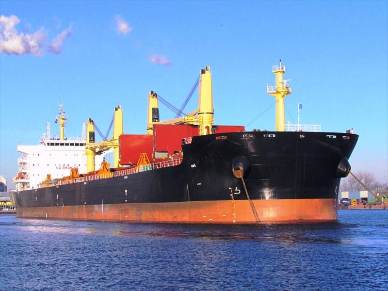 出售2艘2013年中国造63562吨散货船