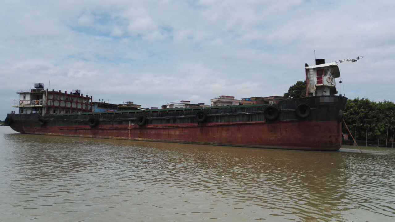 船东亏本急售 1200吨集装箱船