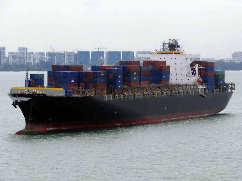 出售04年日本造67009吨集装箱船