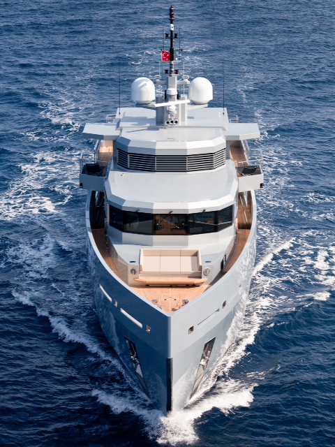 出售2014年造38米豪华私人游艇