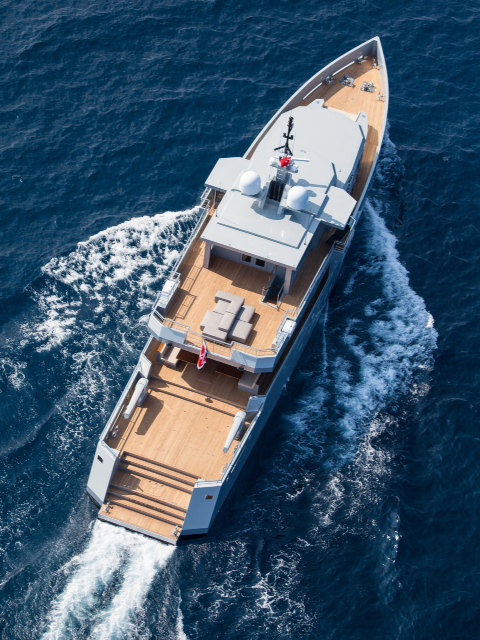 出售2014年造38米豪华私人游艇