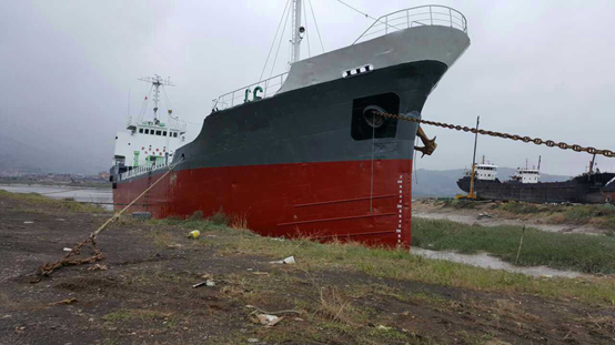 出售2000吨86年日本造沿海内贸运油船，330万