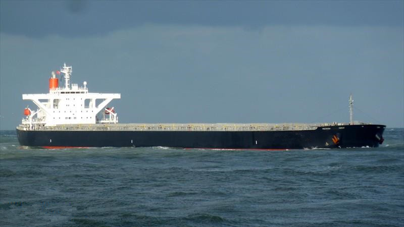 出售09年日本造18万吨散货船