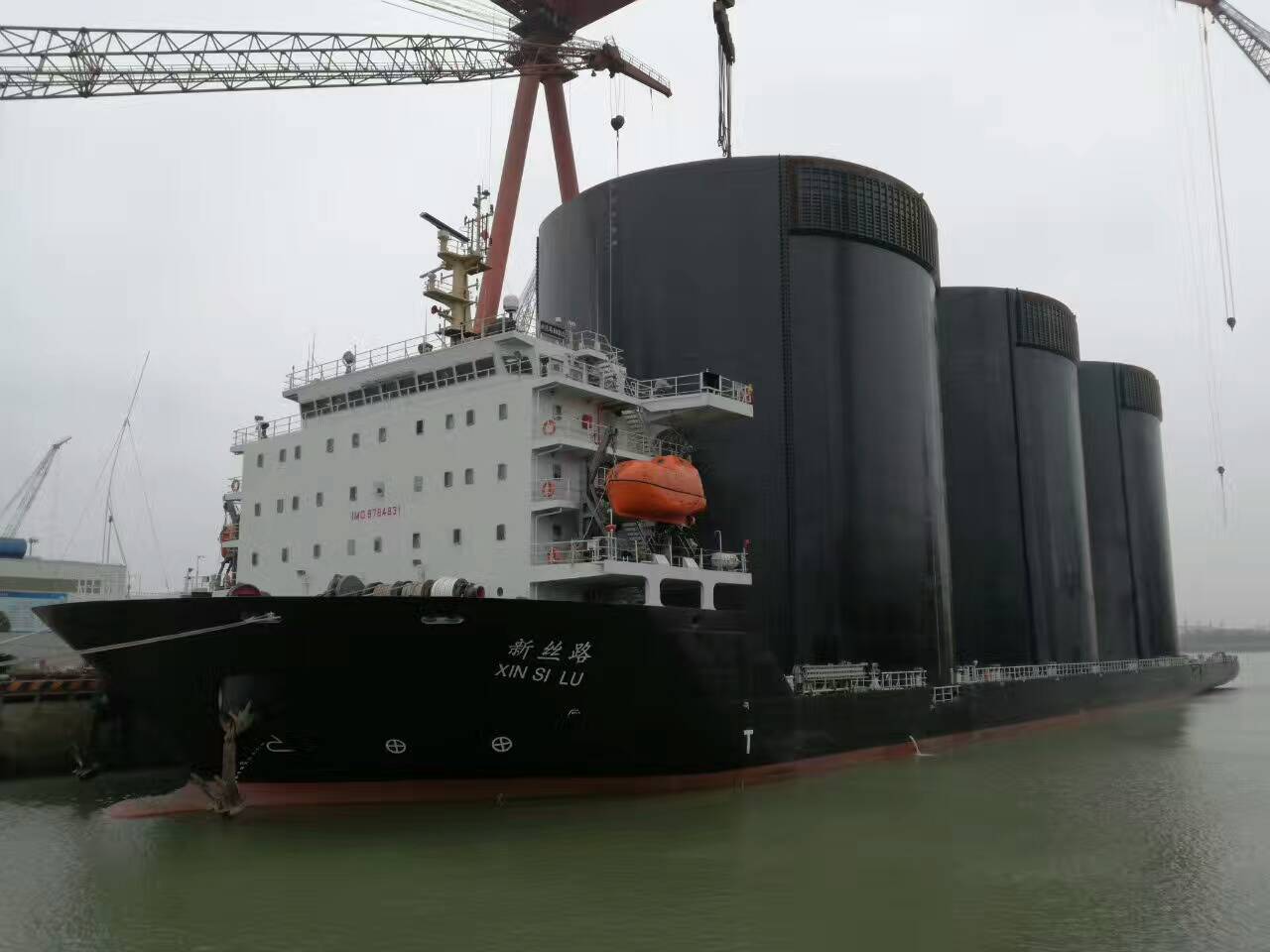 MV.XIN SI LU 新丝路 13000吨 自航甲板驳船 出租