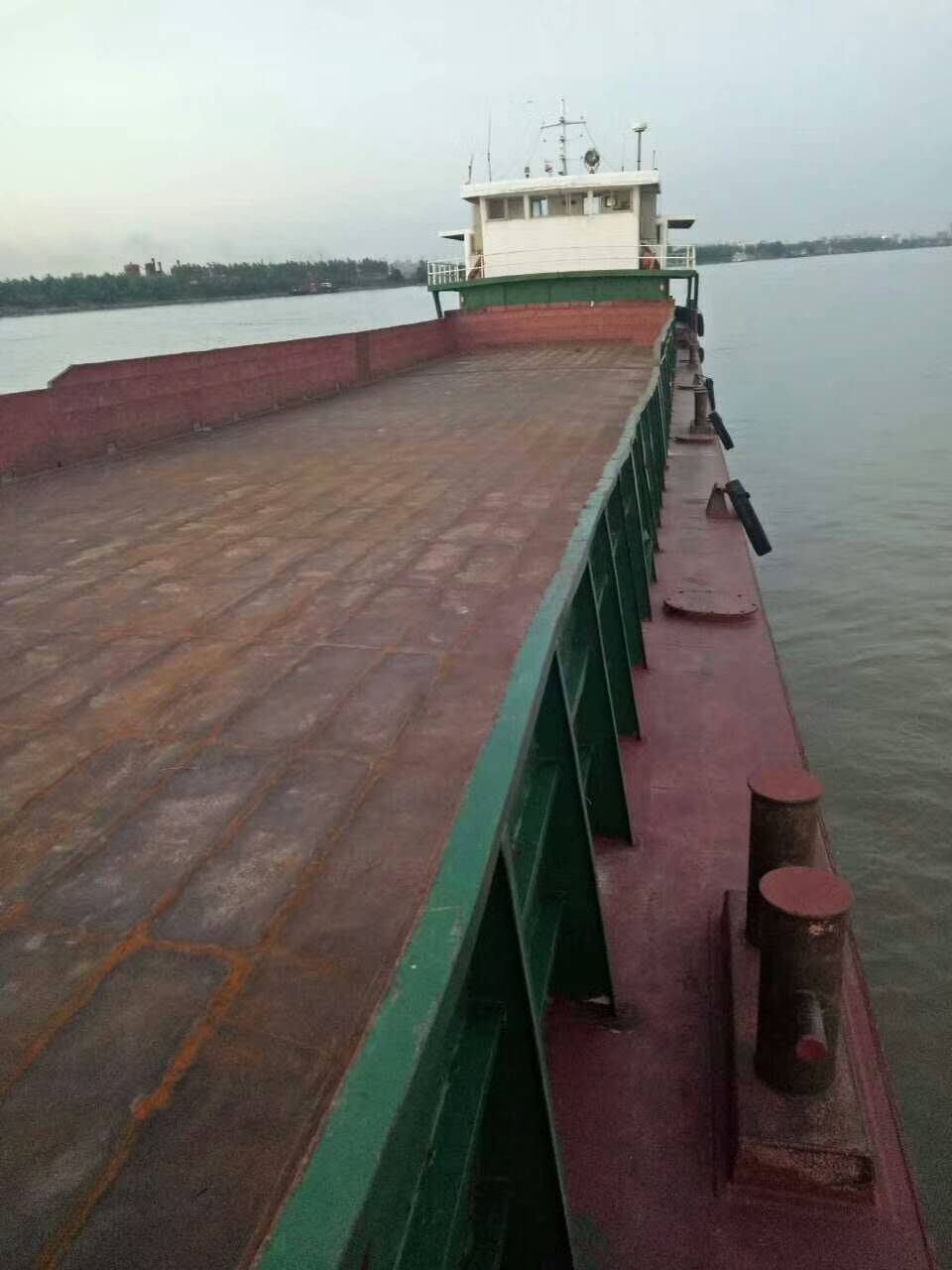 内河定形机驳船