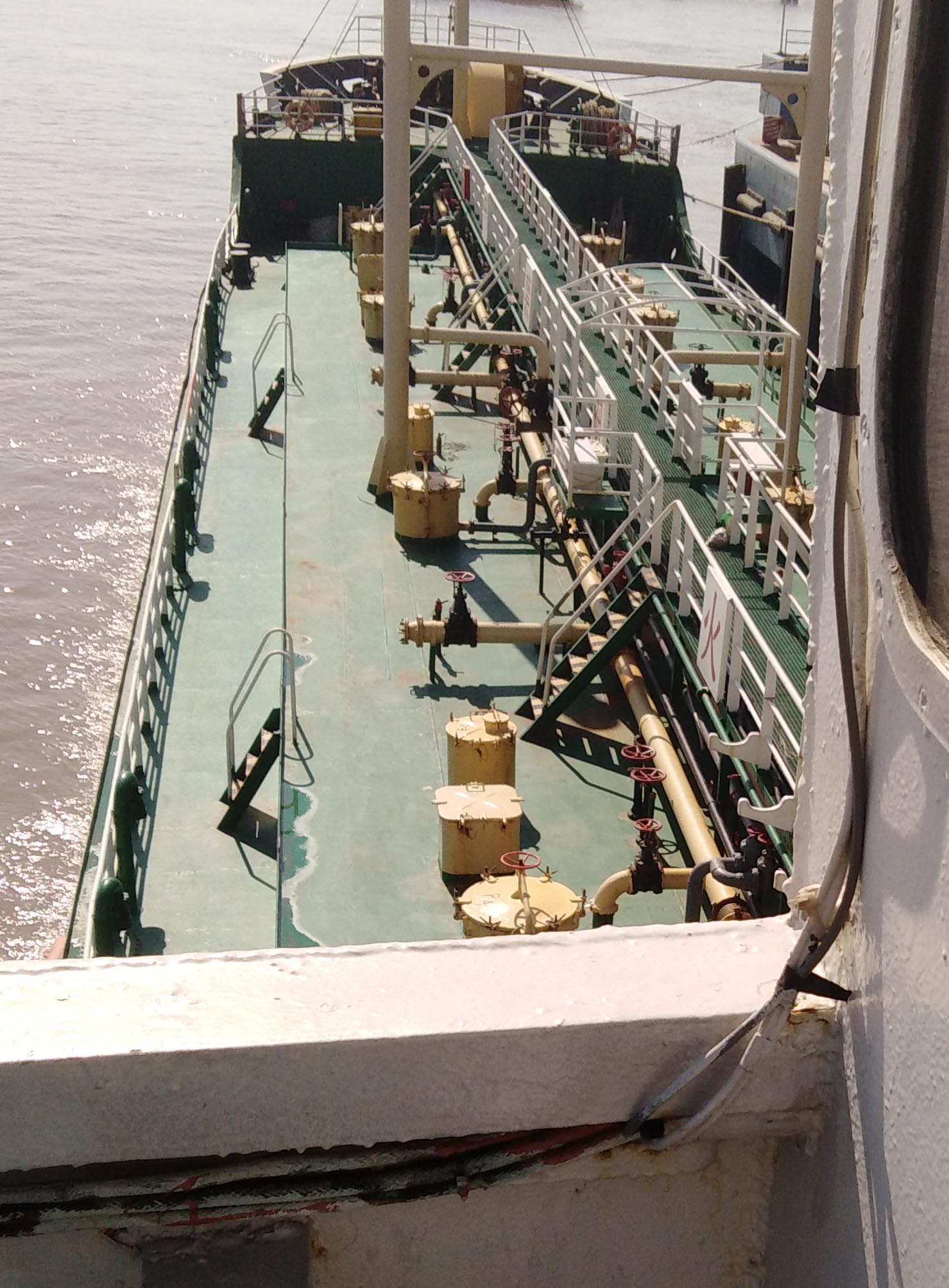 急售2006年2160吨近海双壳一级油船