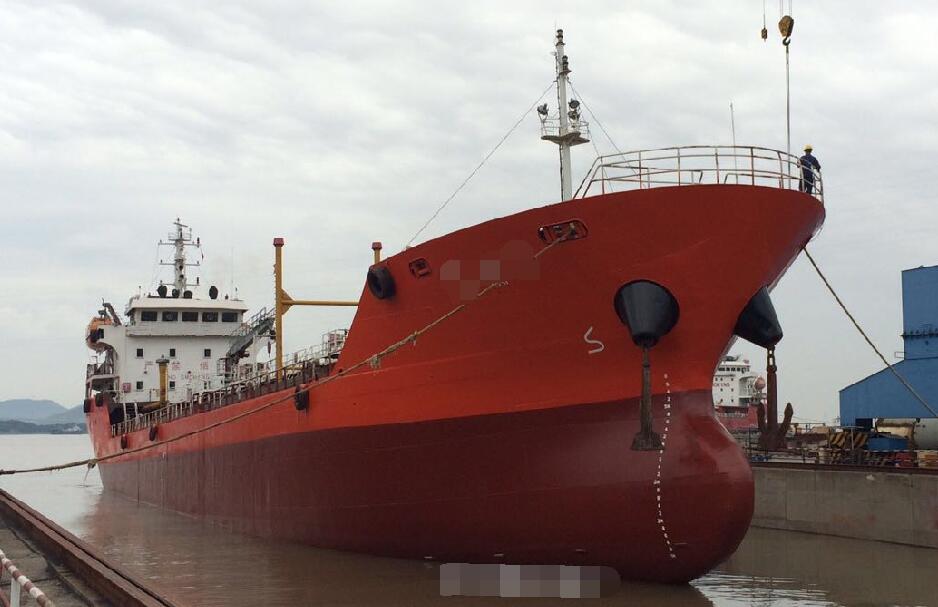 出售5200吨沥青船