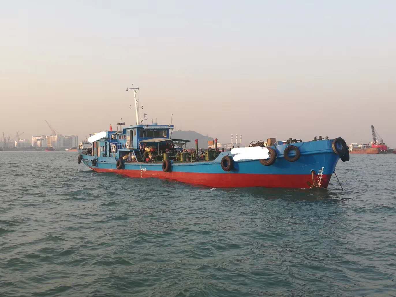 250吨内河油船出售-深圳交船