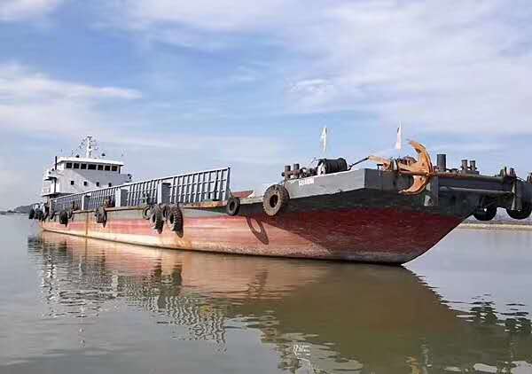 出售1999年造2170吨内河甲板驳船