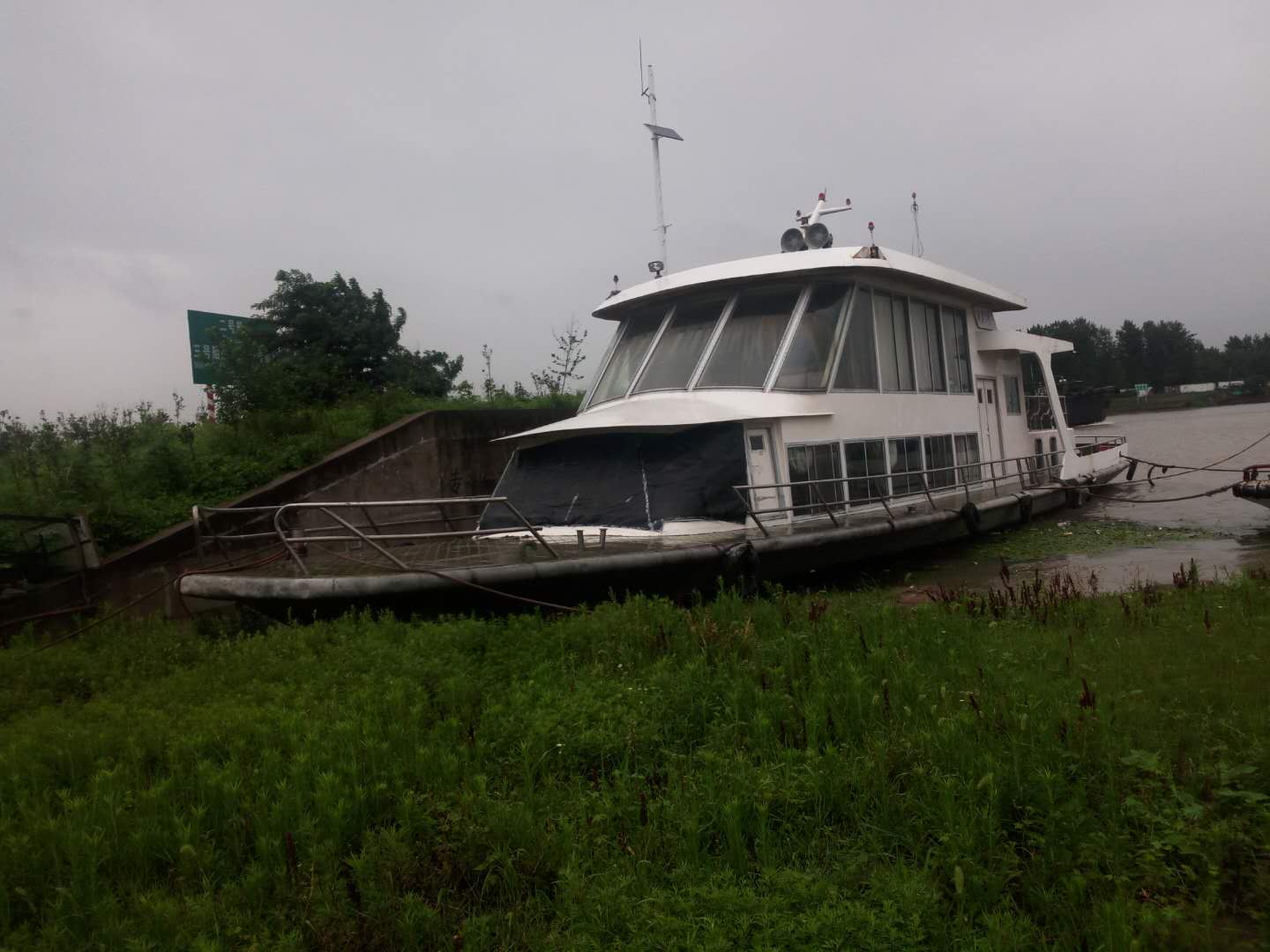 出售1997年造25米钢质内河交通船