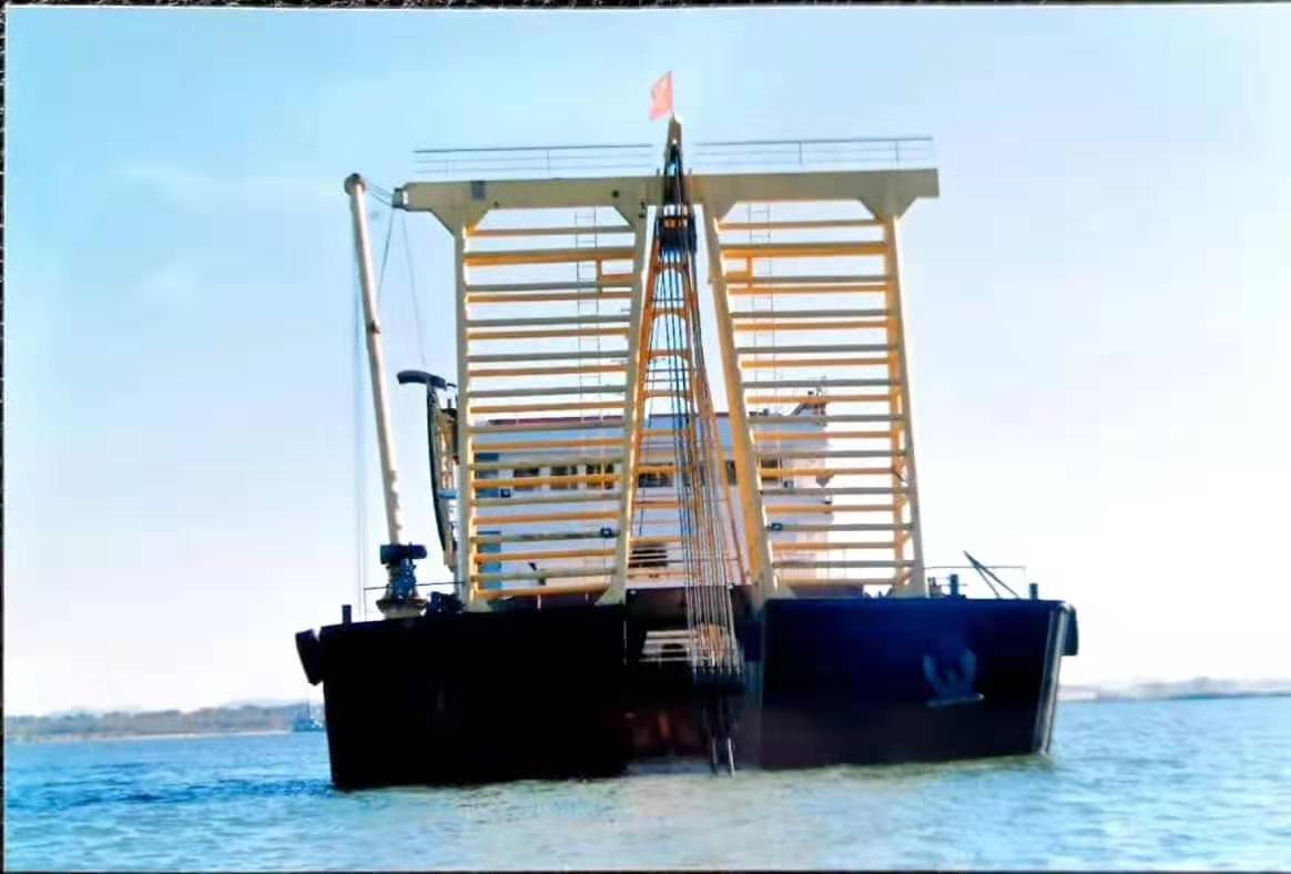 出售2013年造沿海采砂船