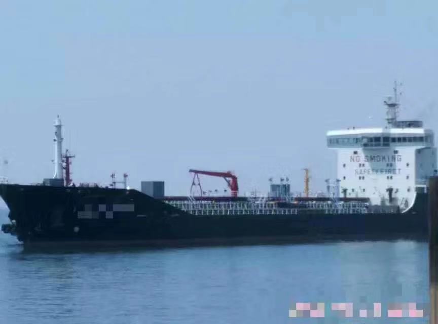 售16000吨油船