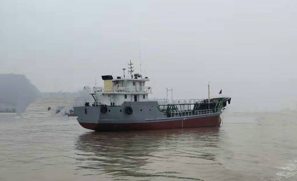 售：2013年沿海500吨双底单壳油船
