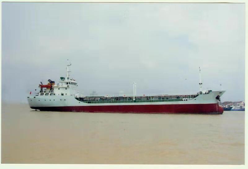 售:2006年近海2000吨一级油船