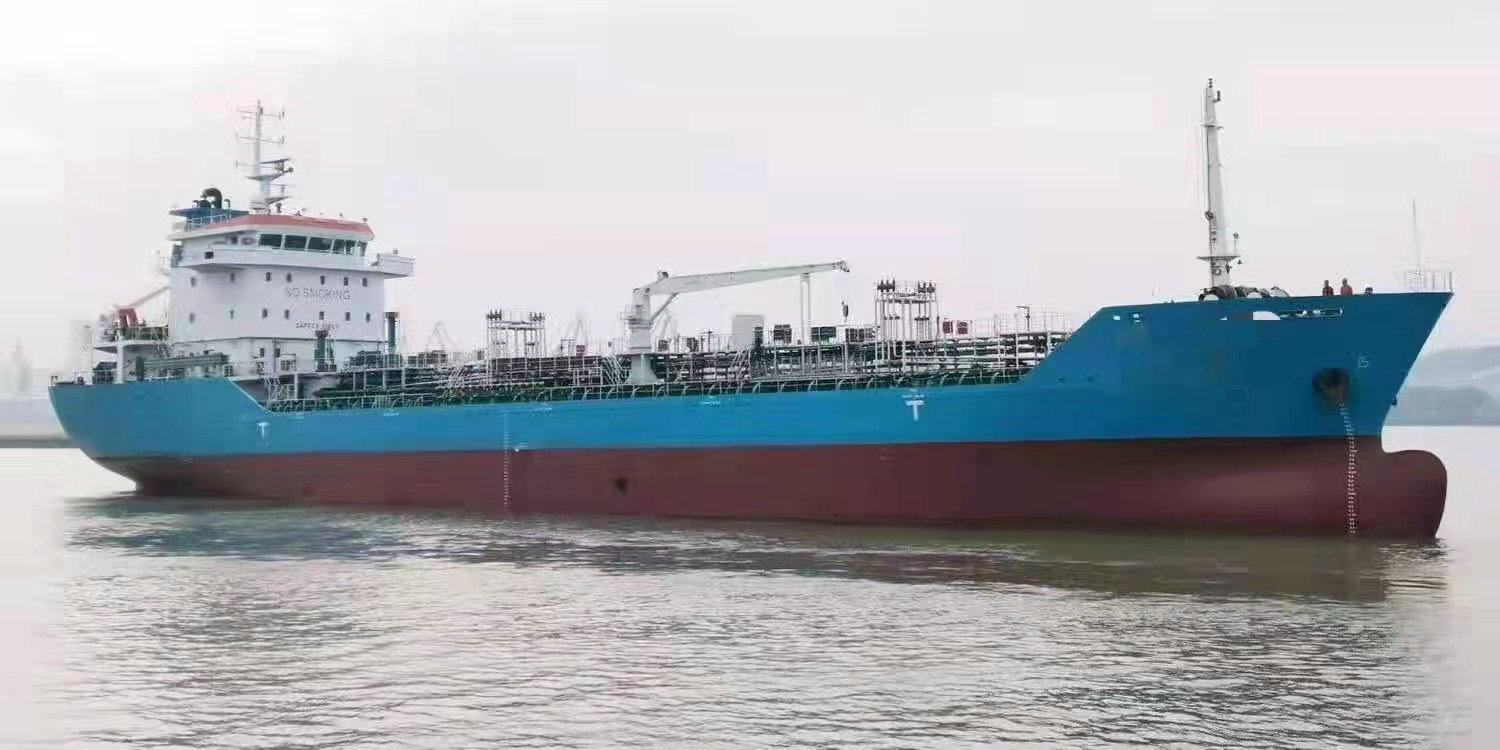 售：2011年近海4000吨重油船