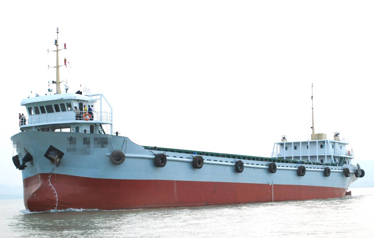 出售:【集装箱船】2700吨160重箱，2011年广东造，编号：B22042102