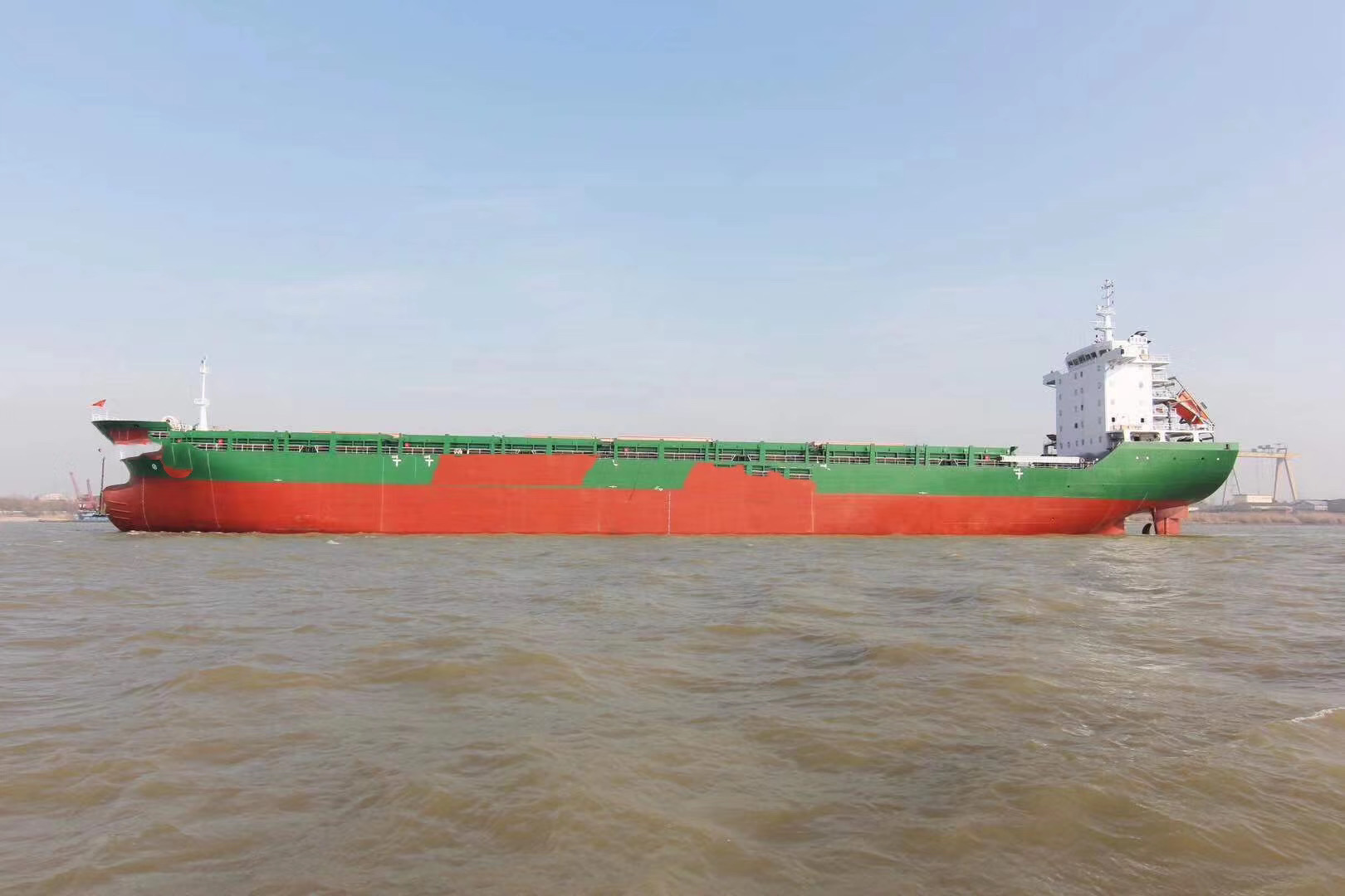 直接船东委托出售2019年国内新造ZC检验22000吨双底双壳集装箱船