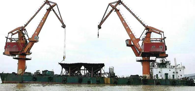 出售:【起重船】2980吨起重250KN，2012年浙江造，编号：HY22071301