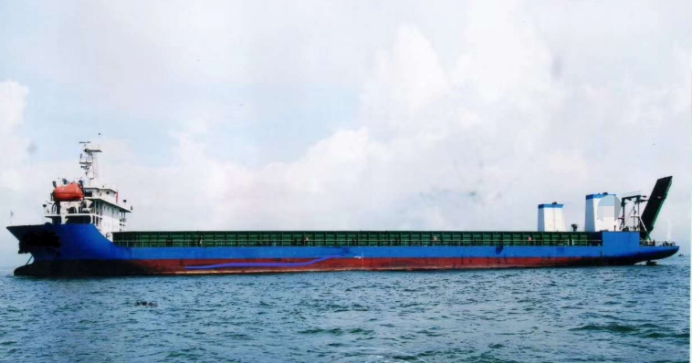 出售9000吨远洋甲板船