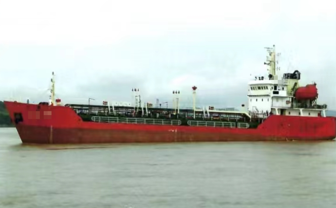 出售:【化学品液化船】1900吨，2006年江苏造，编号：HY22123001