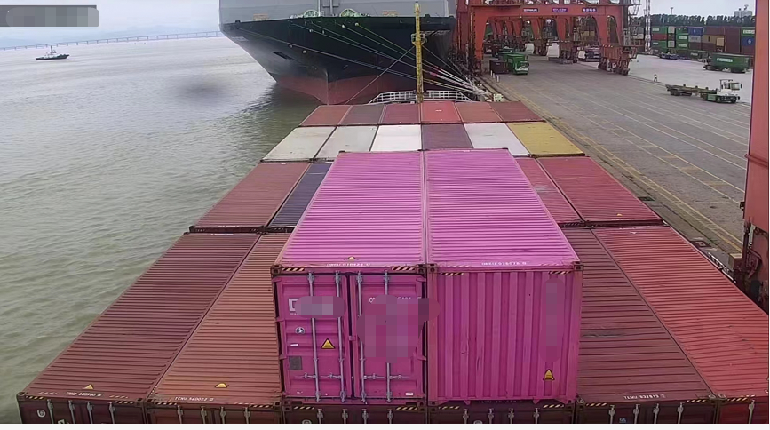 出售或出租:【集装箱船】4000吨275箱，2013年江苏造，编号：HY23022401