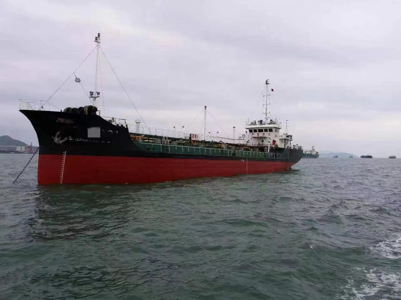 出售：1651吨双底双壳油船（双机） 2007年3月广州建造