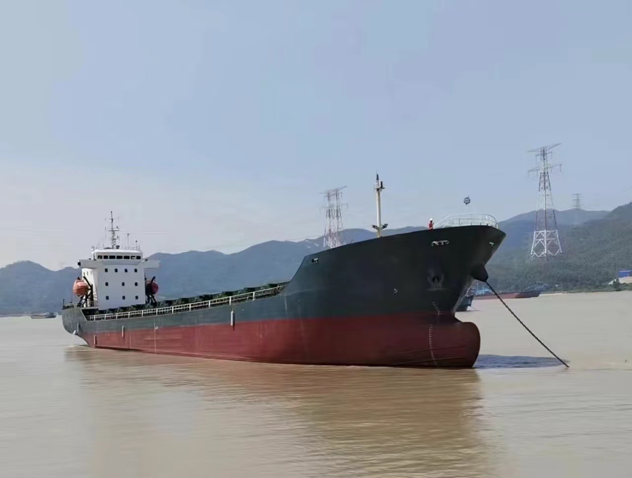 出售7260吨集装箱船