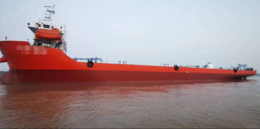出售:【前驾前跳板甲板货船】6100吨，2022年江苏造，编号：HY23061601