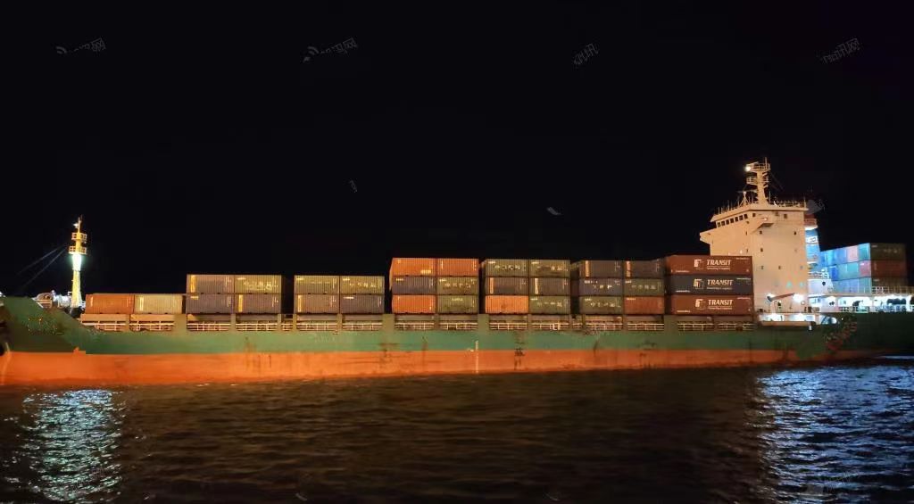 低价转让12500吨（711TEU）近海多用途船