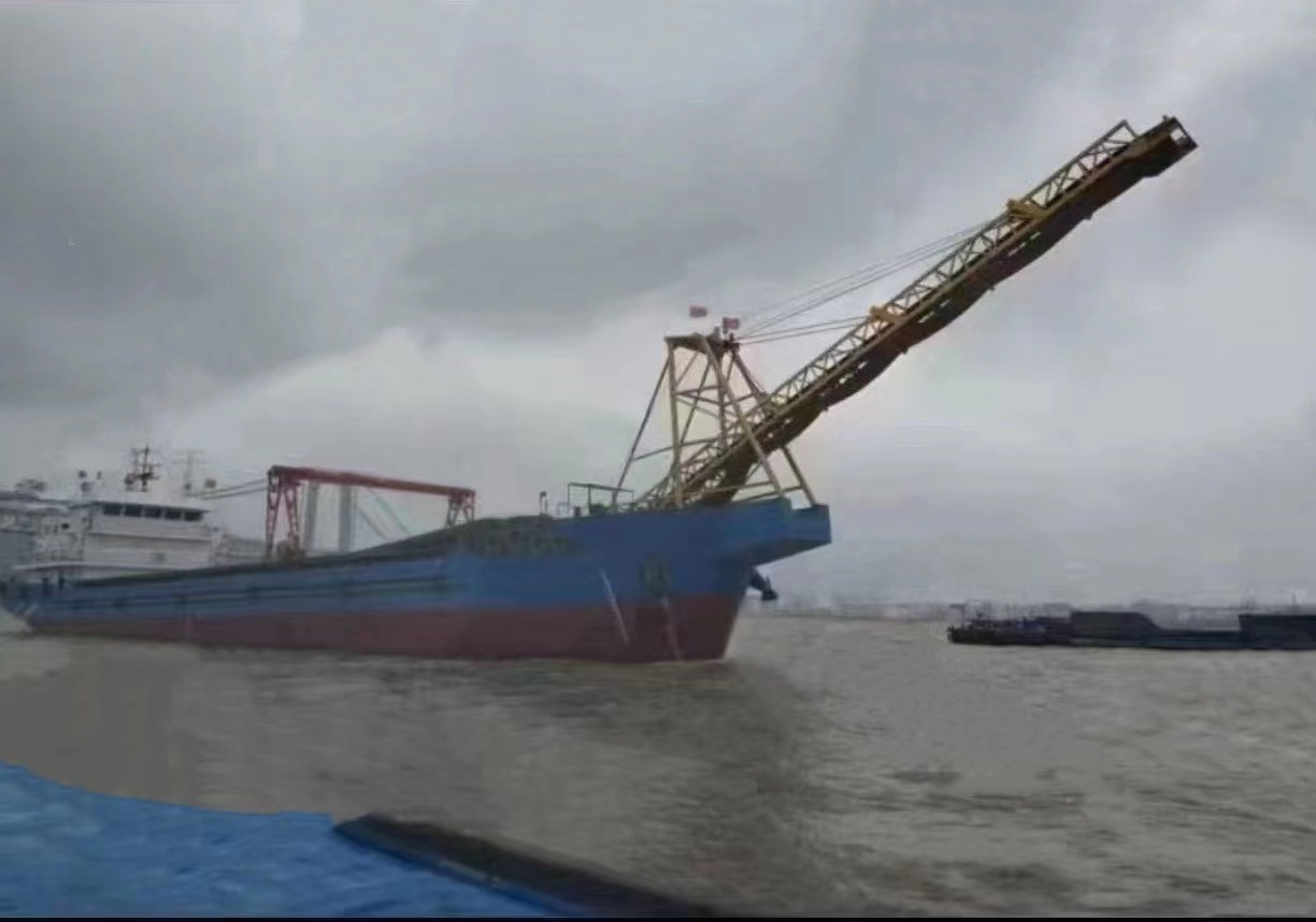 低价出售实载2000吨沿海自卸砂船：2020年5月江苏镇江建造