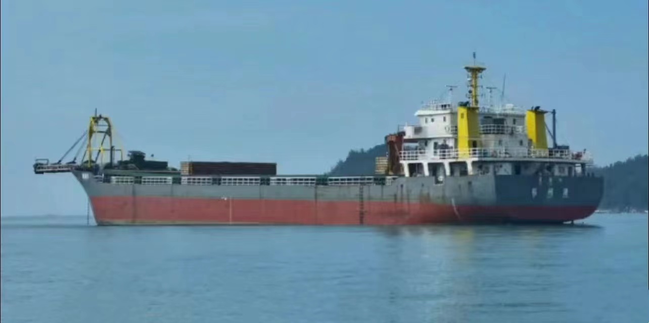 低价出售：实载6000吨沿海自卸砂船： 2011年7月建造/2018年11月改建/