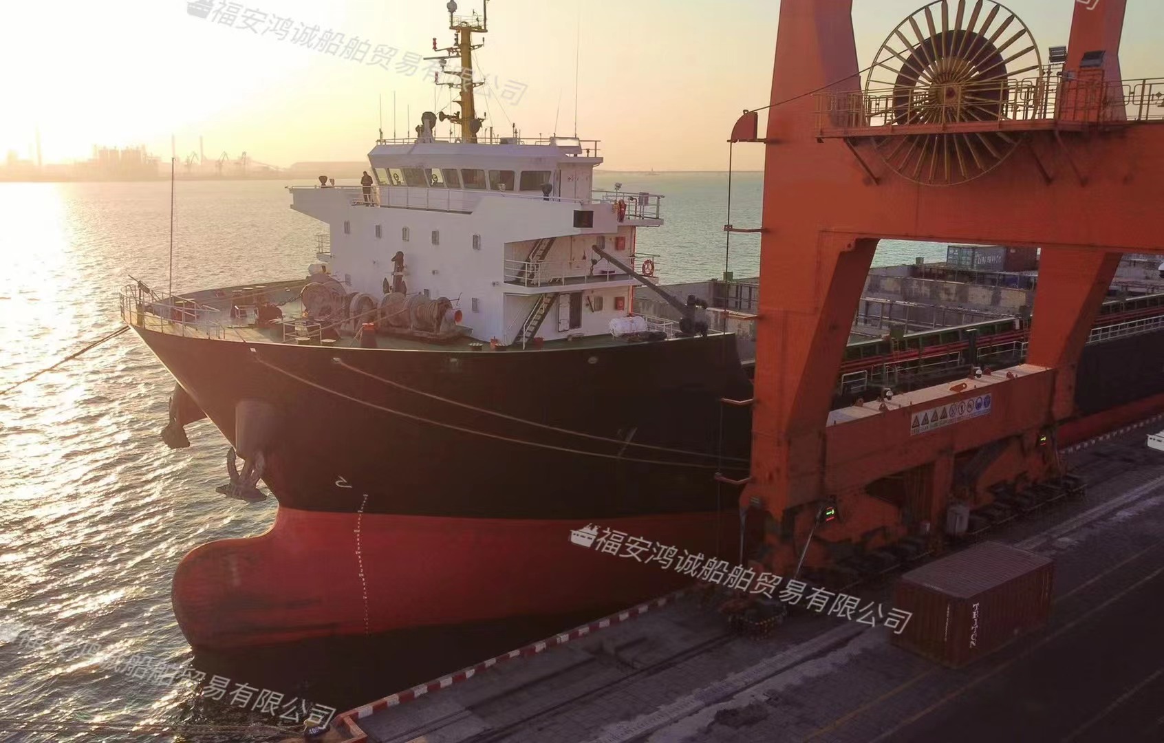 出售：27000吨前驾驶集装箱船 2021年9月安徽建造