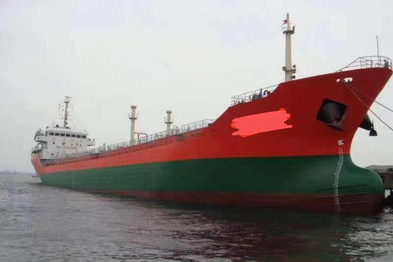 转让2007年7100吨油船，可带或不带运力
