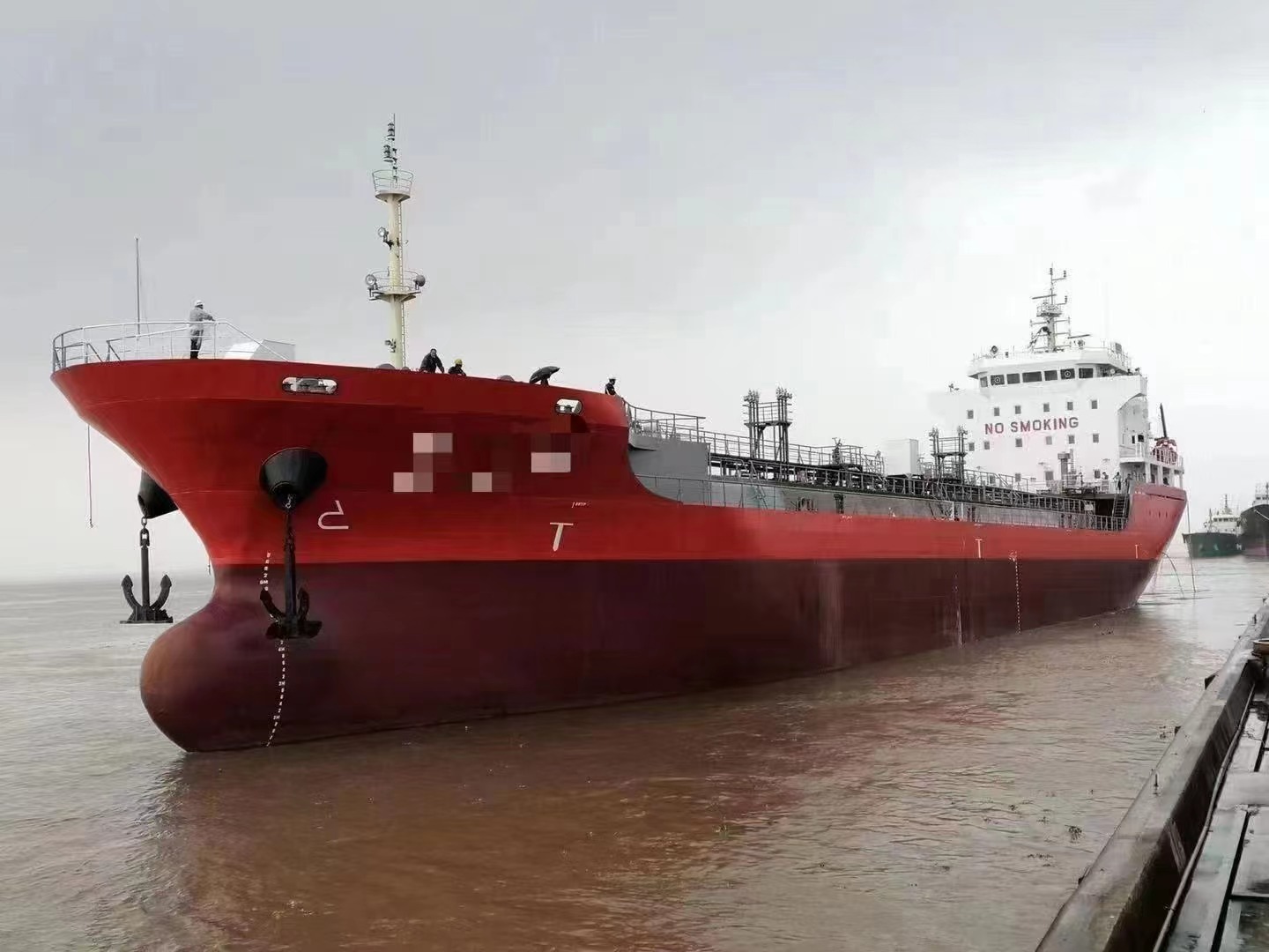 出售2019年6300吨双底双壳油船（包税票）