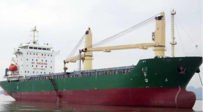 出售8500 吨12年浙江造双甲板杂货船