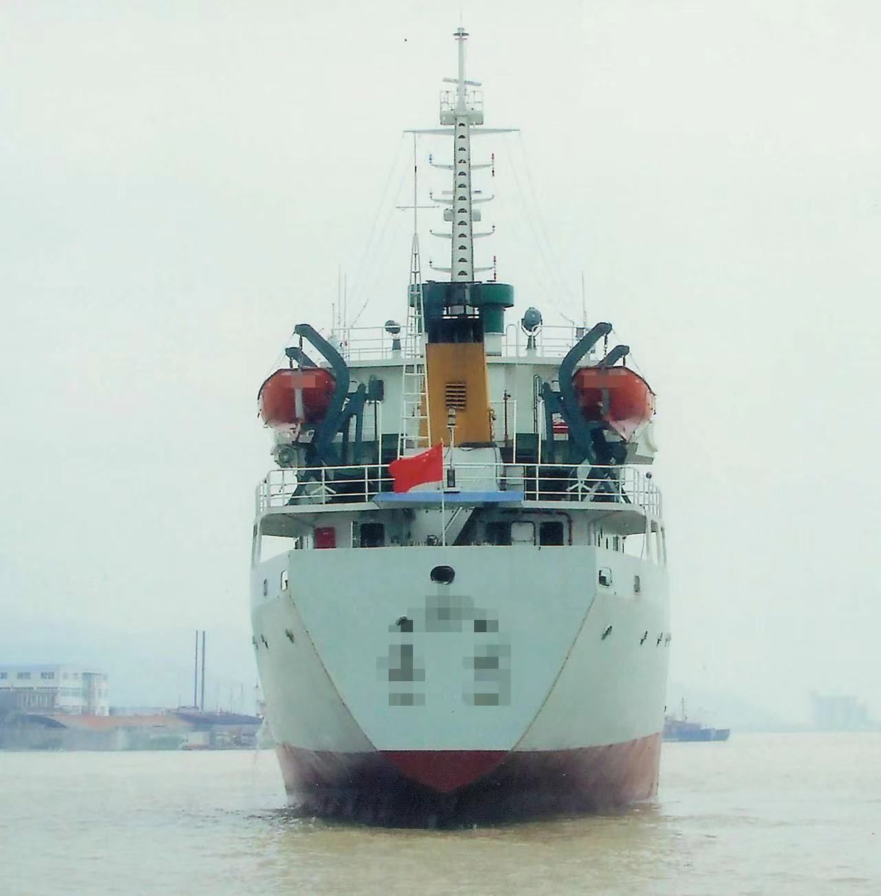 转：2006-2200吨 油船 双壳 出口！不带运力
