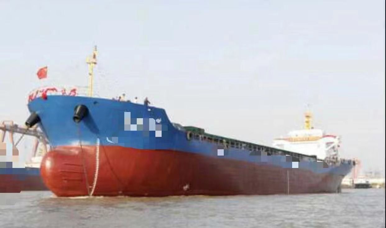 转：2016-7300吨 散货船