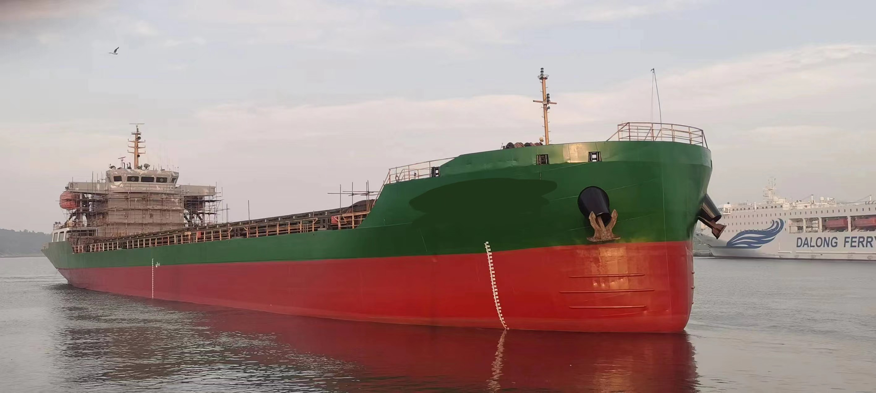 转：2019- 6900吨  散货船  双底双壳