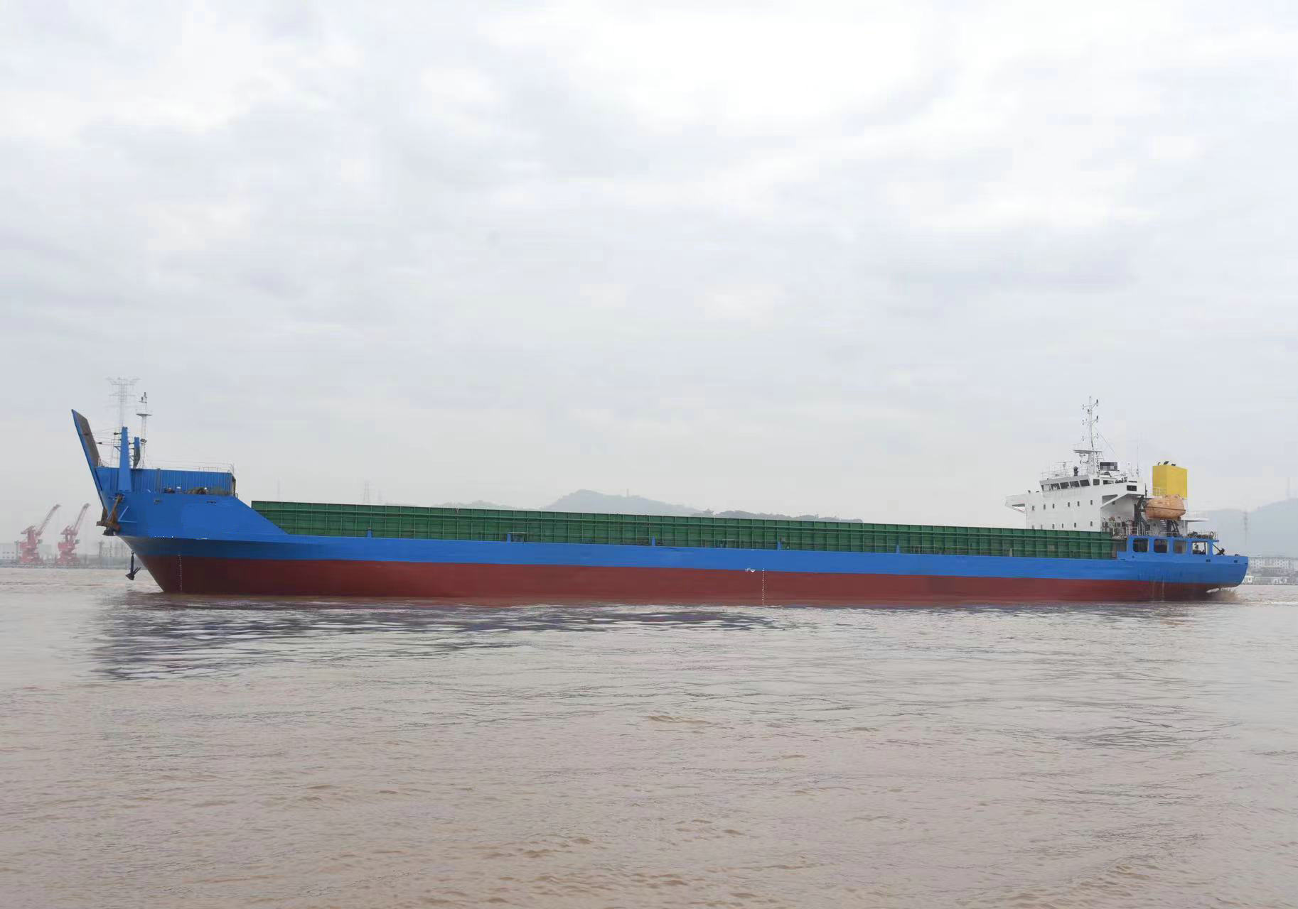 2016年9500吨近海甲板驳船