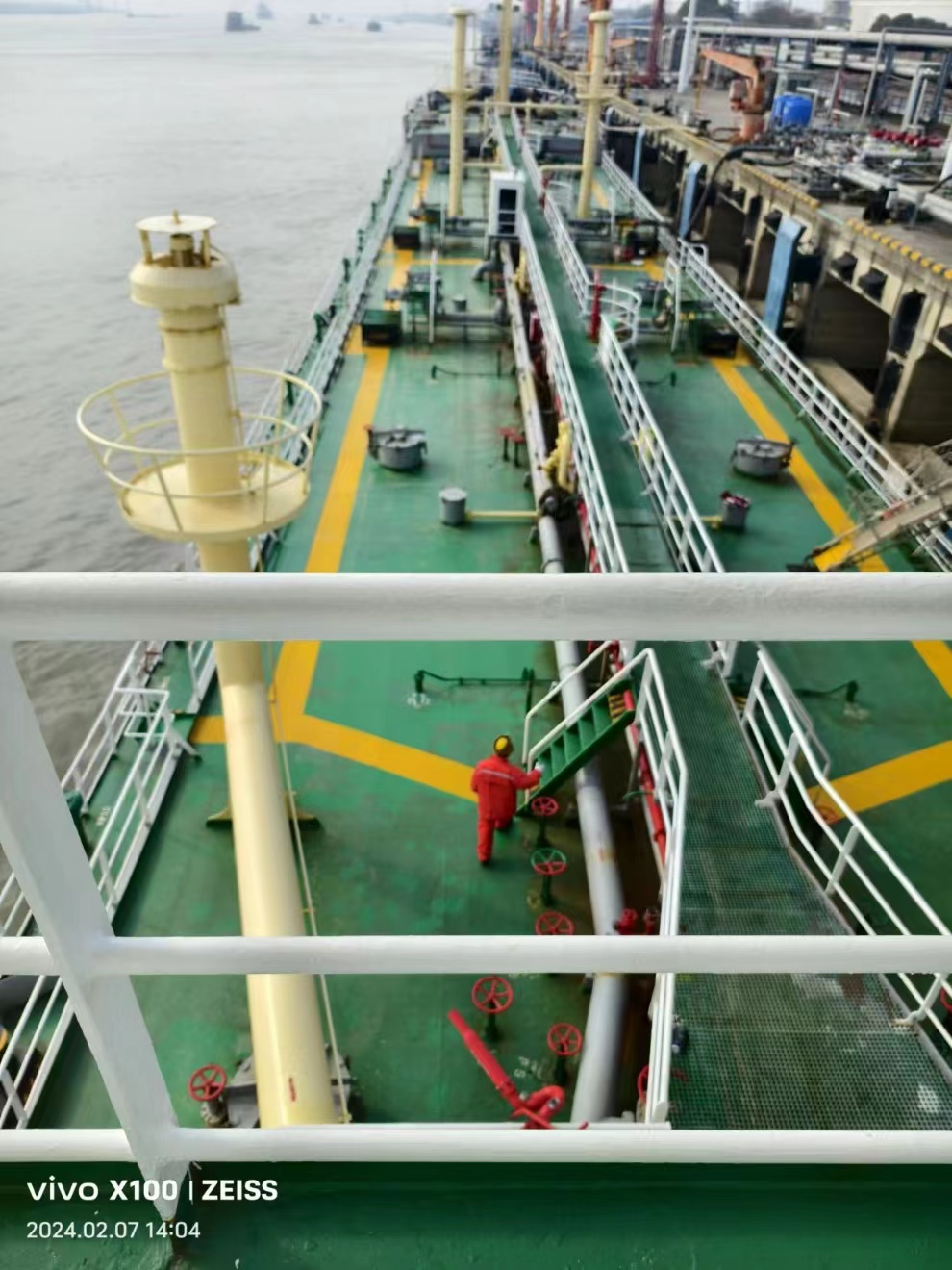 7500吨油船