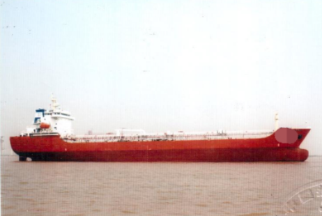 17000吨 油船   