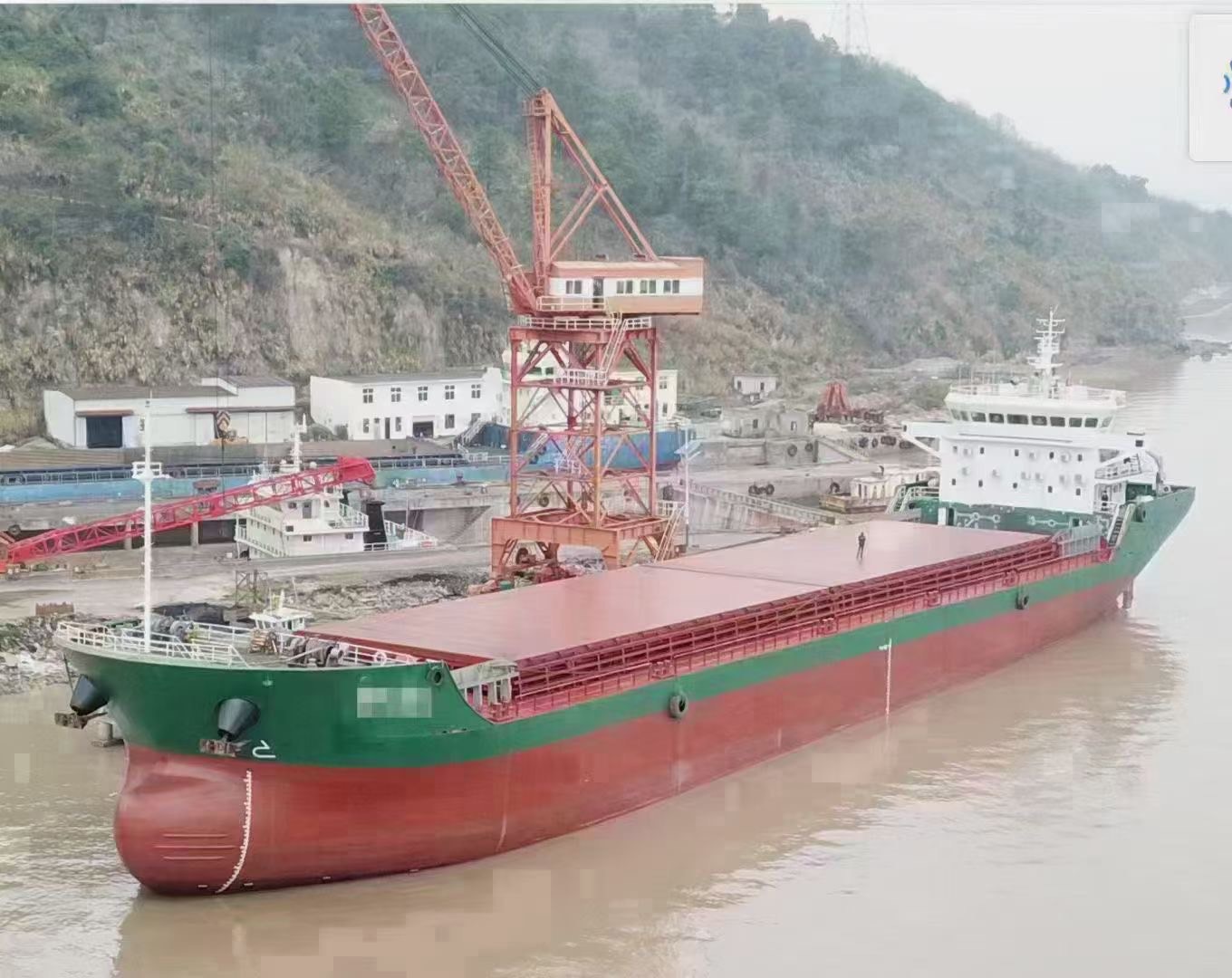 出售：2017-8800吨散货船