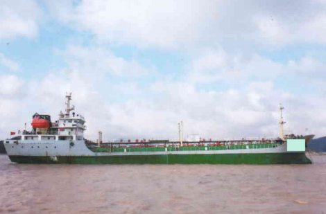 转：2011-3900吨油船