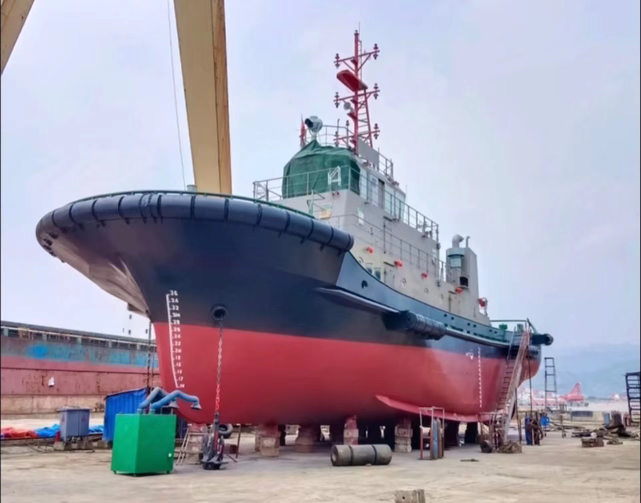 出售近海航区2500马力拖轮 船舶类型：普通拖船 2024年福建造