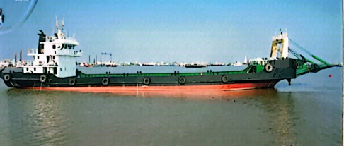2023年连云港造甲板驳船500吨
