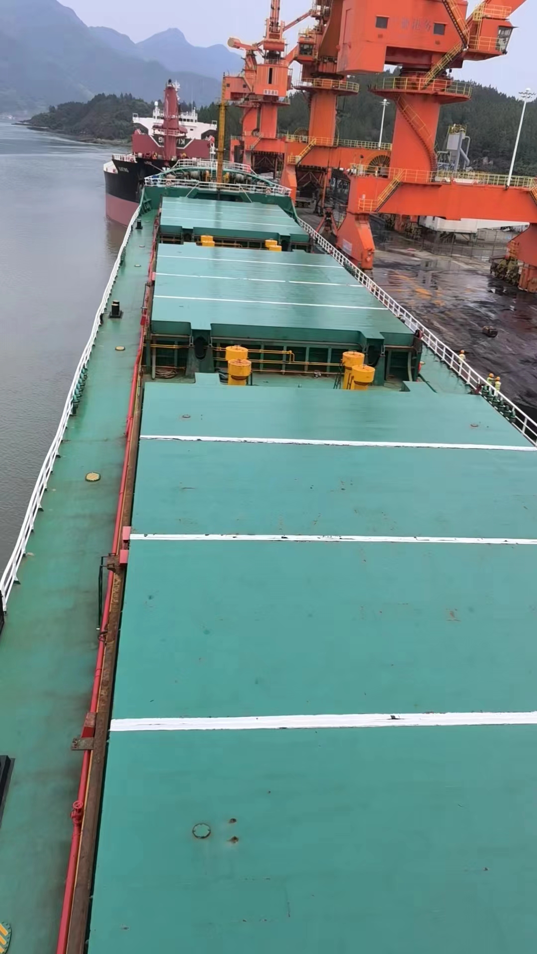 出售：13680吨在航散货船 双底双壳结构 2009年10月浙江建造