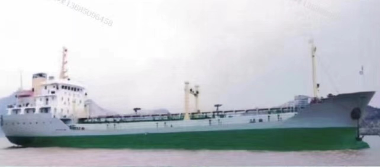 低价出售3400吨双壳油船 2002年浙江建造 
